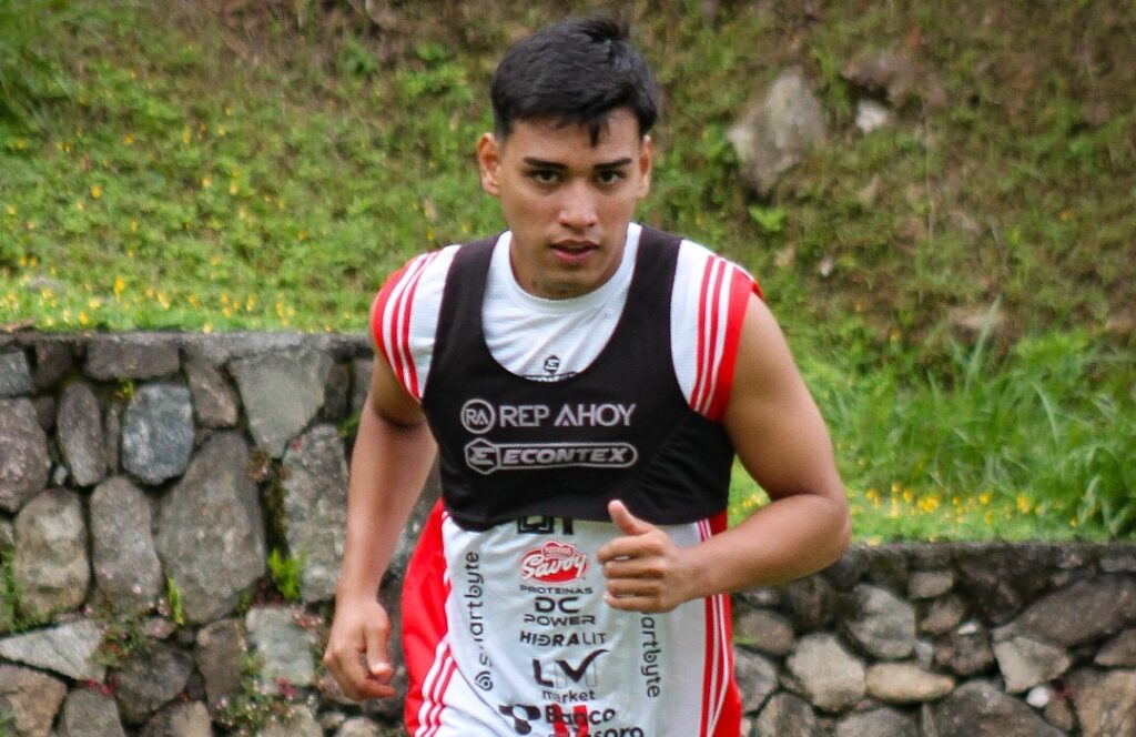 Darwin Matheus, el nuevo alumno aventajado del “Pulguismo” en Estudiantes