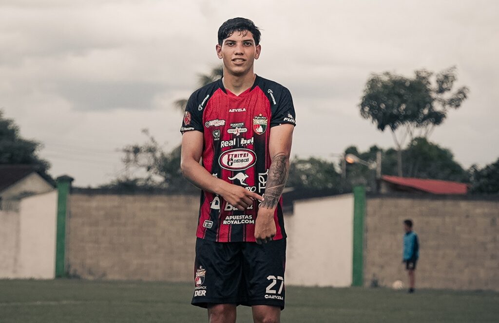 Keny González es la