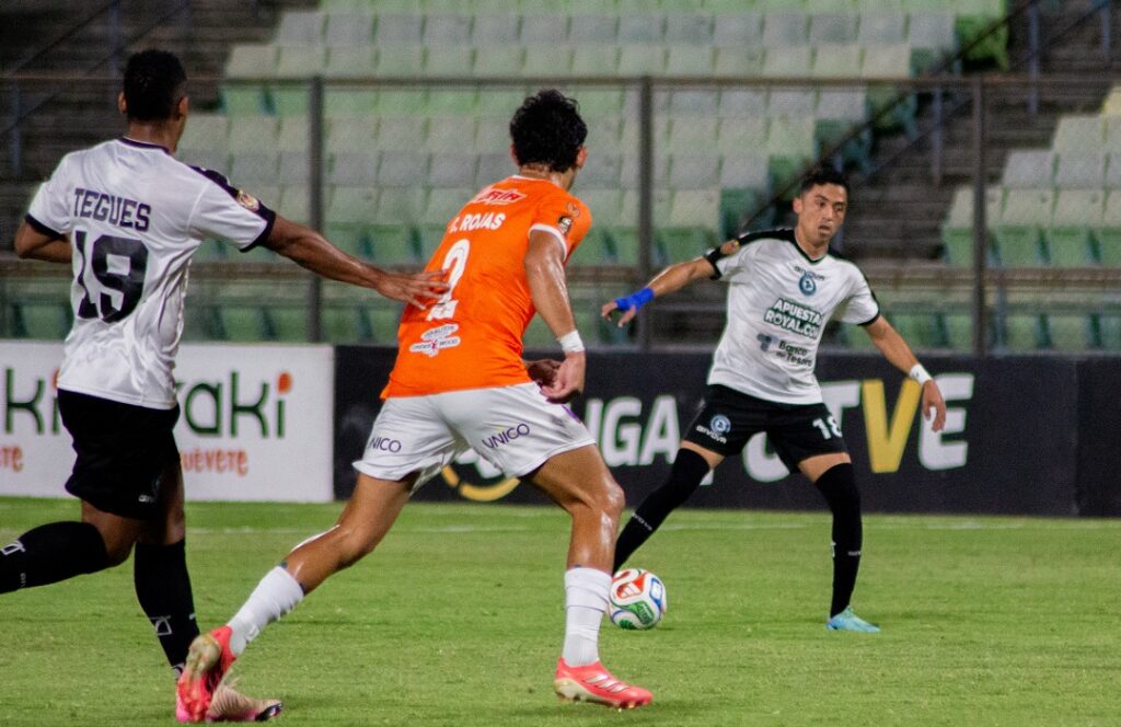 Carlos Rojas retornó a La Guaira para completar su tarea