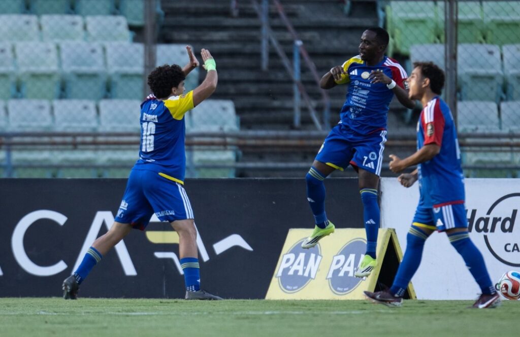 UCV enderezó el rumbo y se impuso ante La Guaira