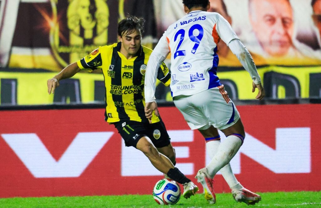 Táchira llegó de atrás para impedir el triunfo porteño